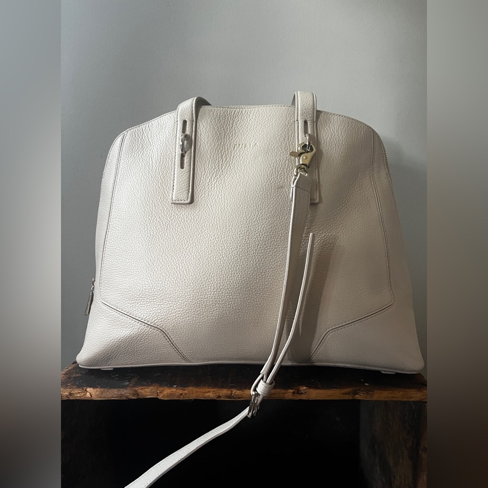 Furla Convertible 2 way dome satchel EUC